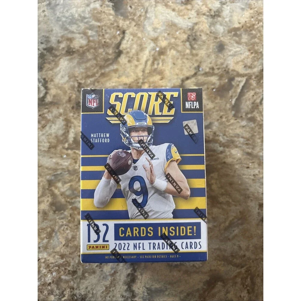 NEW and SEALED 2022 Panini NFL Score Football Blaster Box 6 Packs/132 Cards!